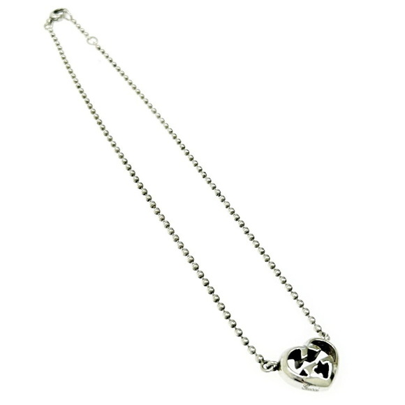 Gucci Silver Interlocking GG Heart Necklace - Picture 3 of 8